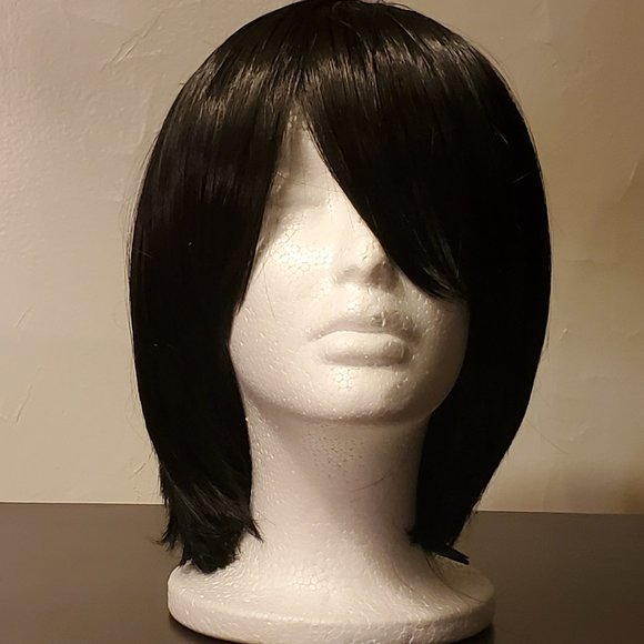 BLACK WIG - Picture 1 of 6
